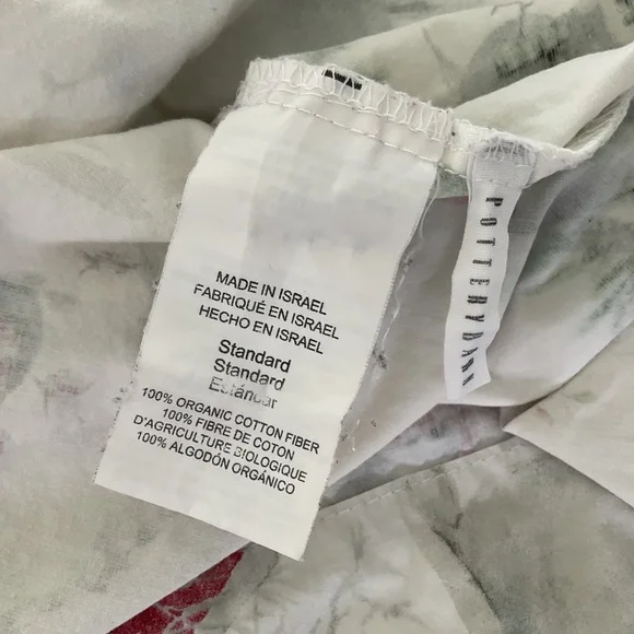 Pottery Barn Snowman Set of 2 Standard Pillowcases FADED but still cute! - Picture 6 of 7